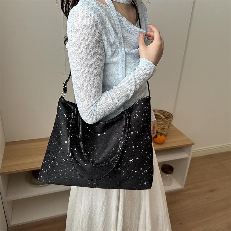 Single-shoulder Crossbody Bag - A Unique Design for Ladies' Tote Bag