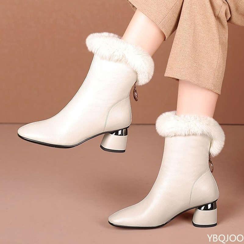 Winter New Style Back Zipper Slimming, Thick and Versatile Women's Boots with Plush and Fashionable Female Designer Boots