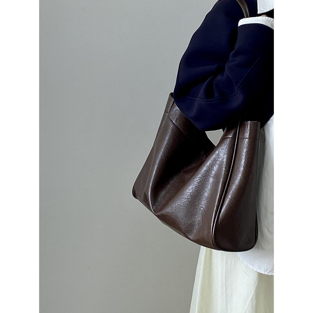 Ielgy Large-Capacity Commuter All-Match One-Shoulder Tote Bag