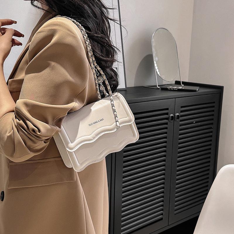 Chain Small Square Bag Spring New Niche Design Fashionable and Simple Underarm Shoulder Bag Casual Messenger Women's Bag