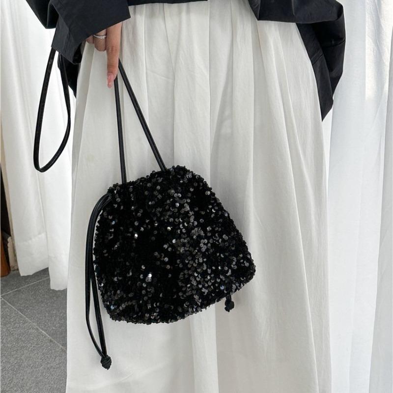 Portable bucket bag, women's premium pull rope pleated shoulder messenger bag, women's fashion color sequin bag