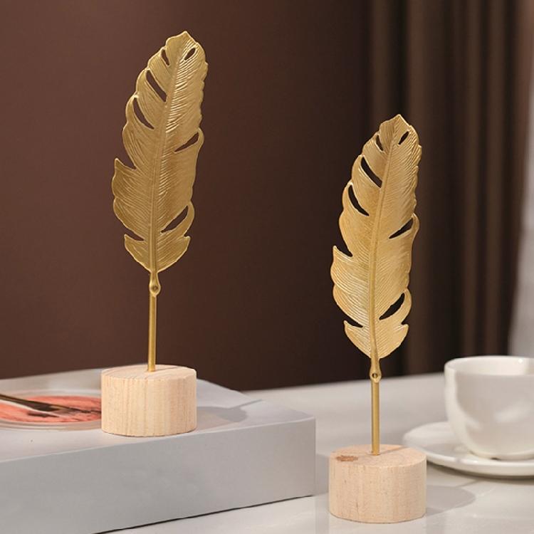 Golden Leaf Sculpture with Wood Base Ornament Ginkgo Palms Leaves Statue Figurine Table Adornment Office Desktop Decor