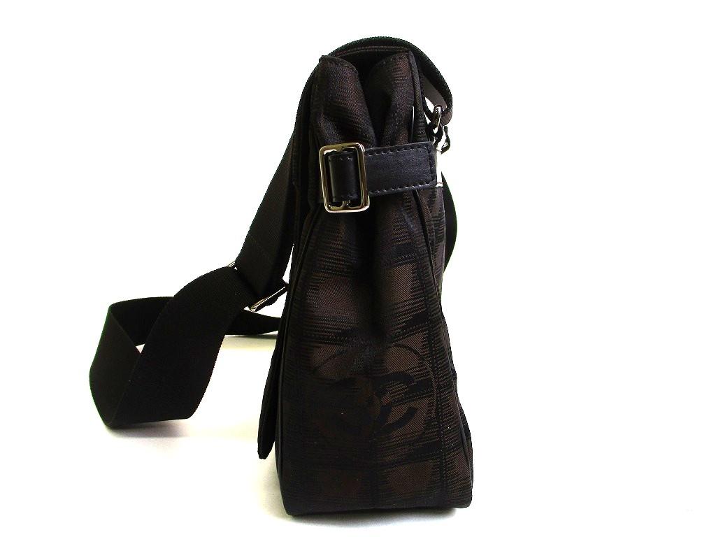 Authentische CHANEL Neue Reise Dunkelbraune Nylon-Canvas Umhängetasche Schultertasche #b101 Geöffnete Schachtel