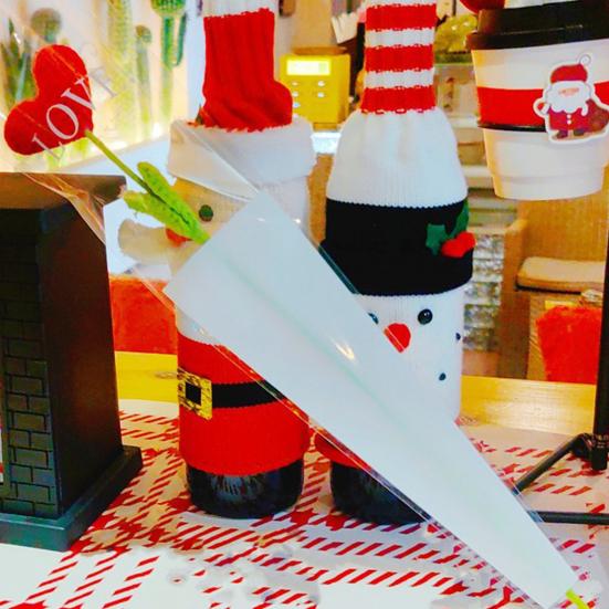 Virkat Hjärta Pinnar Handgjord Stickad Röd Hjärta Bukett med Gröna Blad Alla Hjärtans Dag Vasfyllning för Bordscenterpiece Heminredning