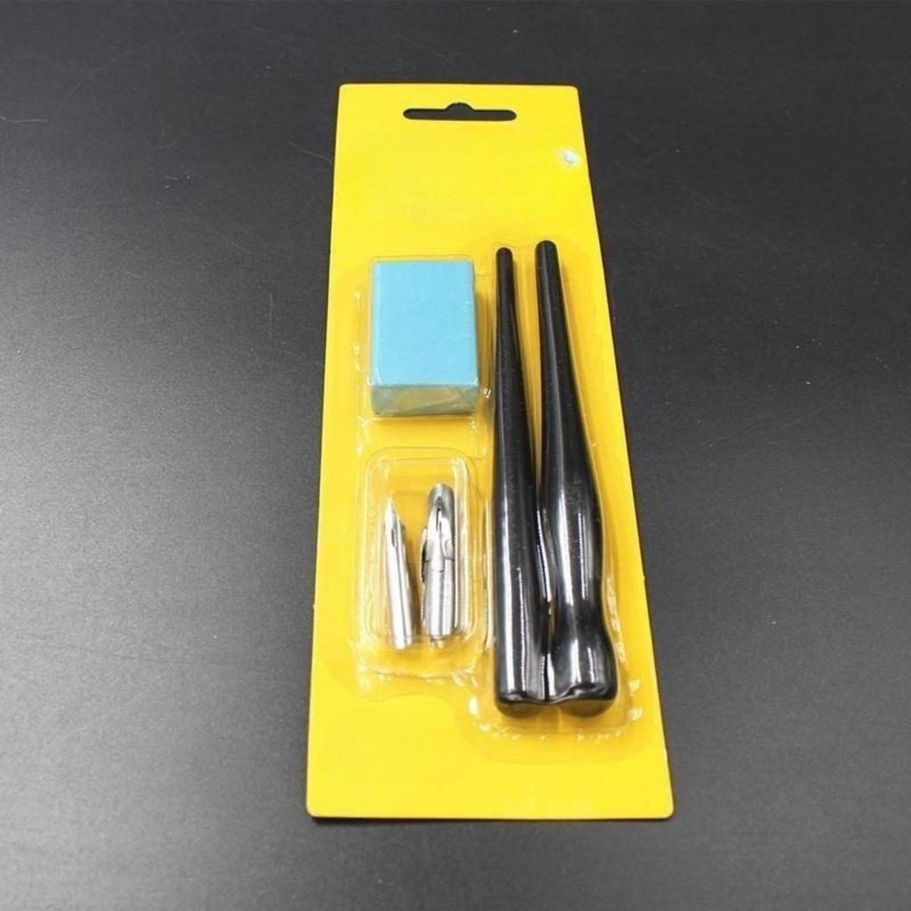 Cartoon-Comic-Dip-Pen-Set, Zeichen- und Malset-Werkzeug, zwei schwarze Stifthaltergriffe, fünf Federn, ein Stück Zeichenradierer