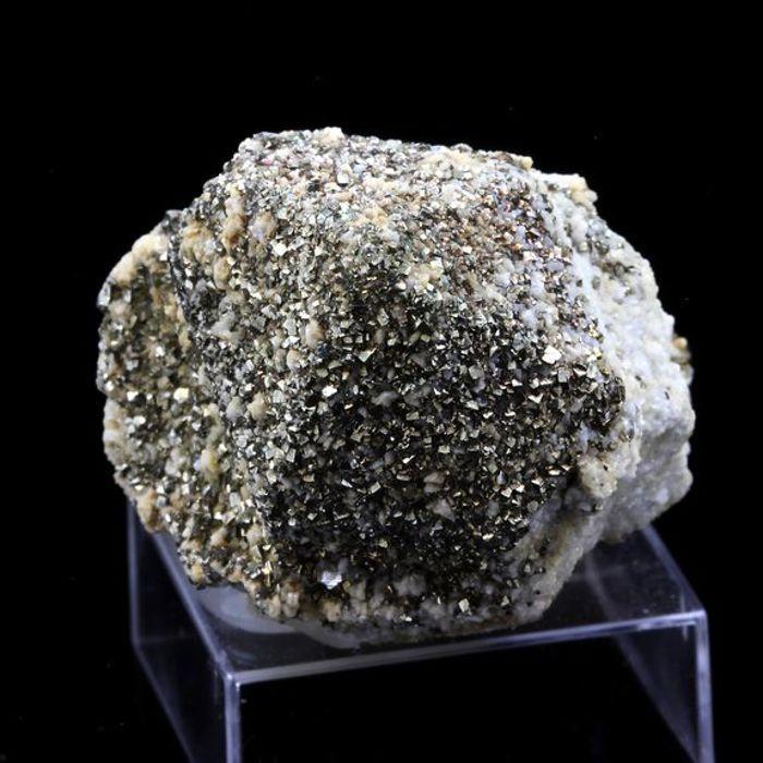 Pierres et Minéraux. Pyrite + Quartz. 269.0 ct. Panasqueira Mines, Covilhã, Portugal.