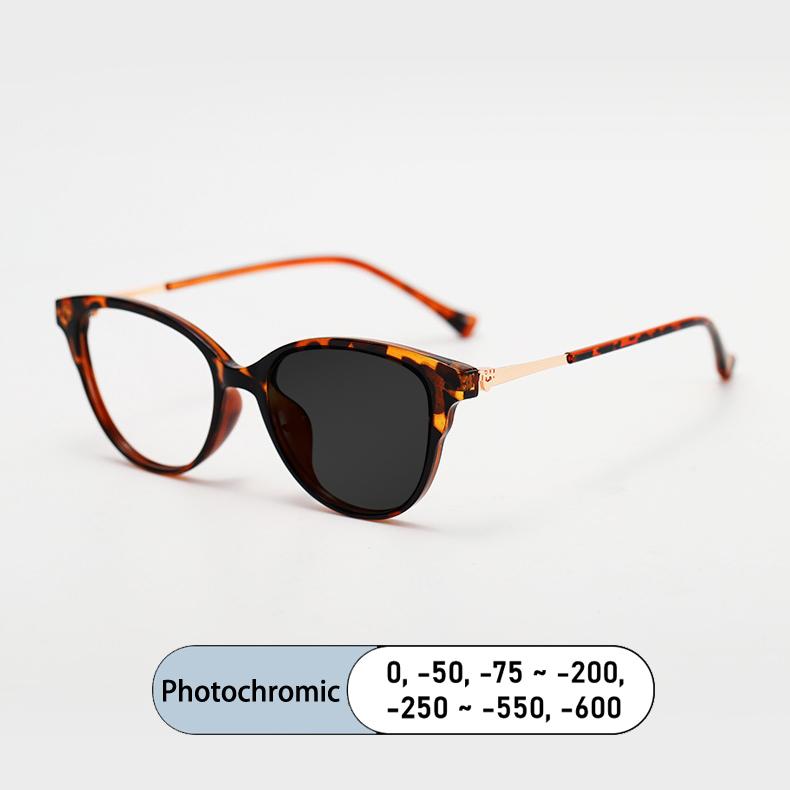 Japanese-style Cat-eye Small Frame Myopia Glasses Anti Blue Ray Prescription Photochromic Women Eyewear