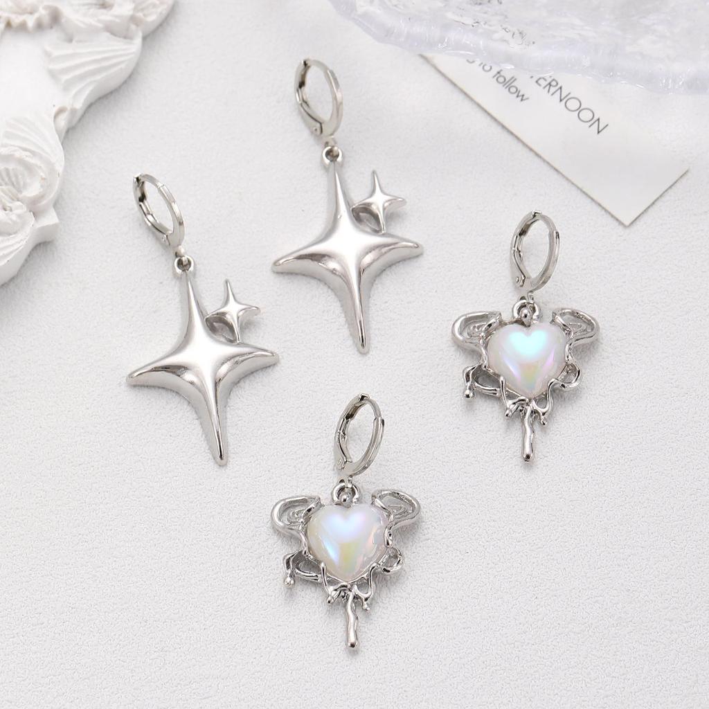 Eleganti Orecchini a Forma di Cuore e Stella a Quattro Punte da Donna - Collezione Autunno e Inverno