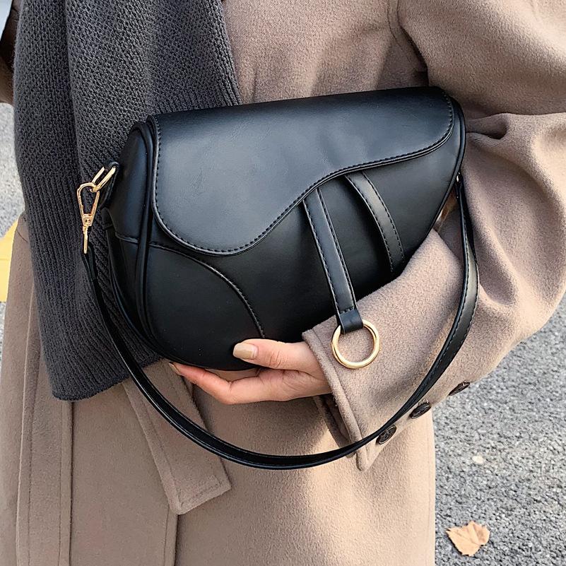 Retro Bag Women'S Spring Trend Oblique Span Bag Simple Saddle Bag