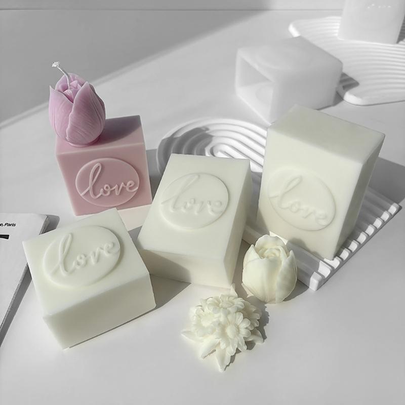 Creative Handcrafted Scented Candle Mold Silicone Mold for Making Beautiful Aromatherapy Candle Ornaments