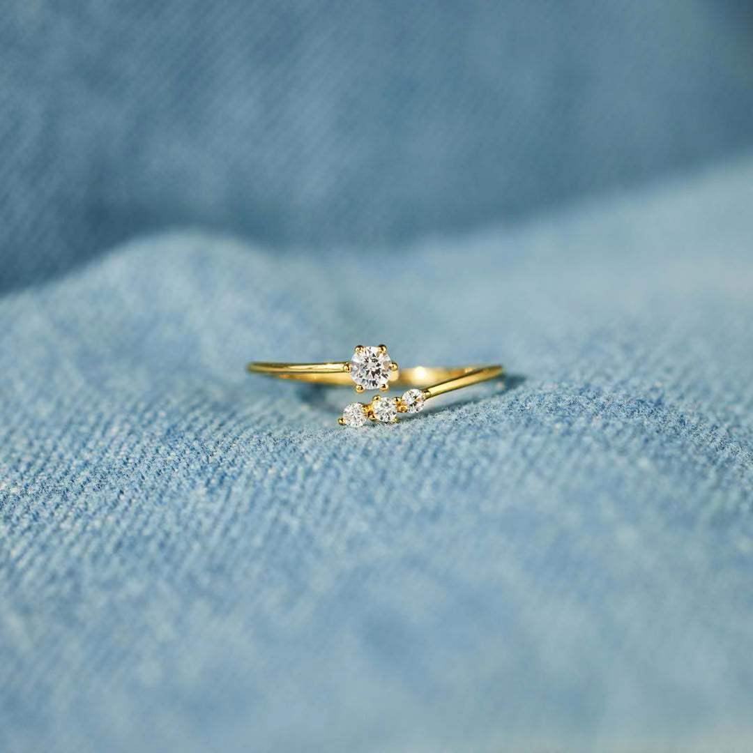 

European & American S925 Sterling Silver Ring with Diamond Zircon Inlay Adjustable Open Size