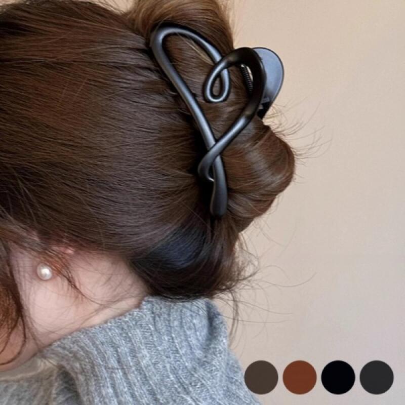 Cute heart matte glossy hair clip Glossy brown