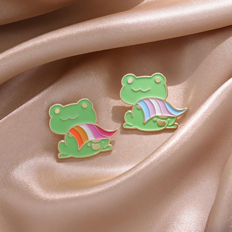 Charming New Blue Pink White Striped Frog Shape Brooch Unique Animal Pin Accessory