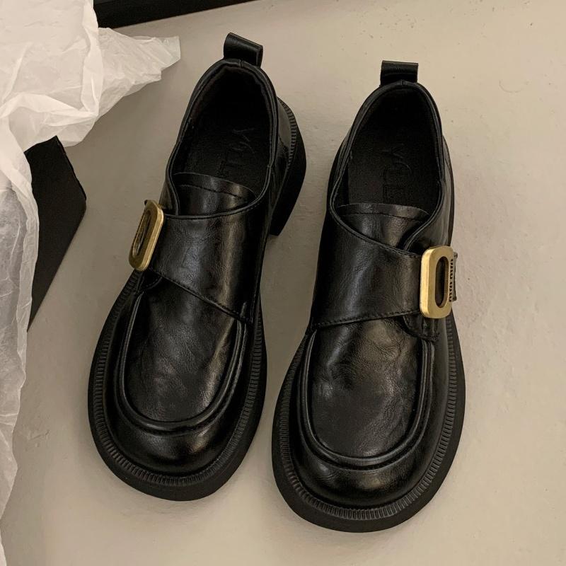 Fashion British Style Metal Buckle Women Low Heels Shoes 2025 New Fashionable Daily Dress Up Flat Shoes Outside Casual Comfortable Shoes