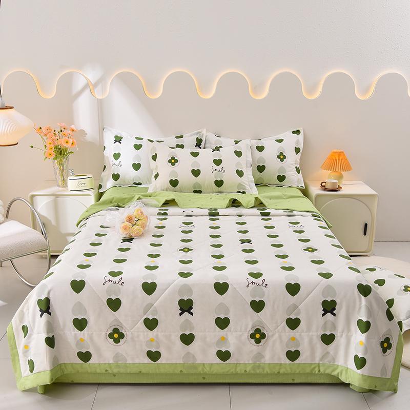Cute Bear Pattern Summer Quilt Cartoon Style Natural Cotton Soft Thin Quilt Air Conditioning Quilted Quilt for Kids Boys Girls