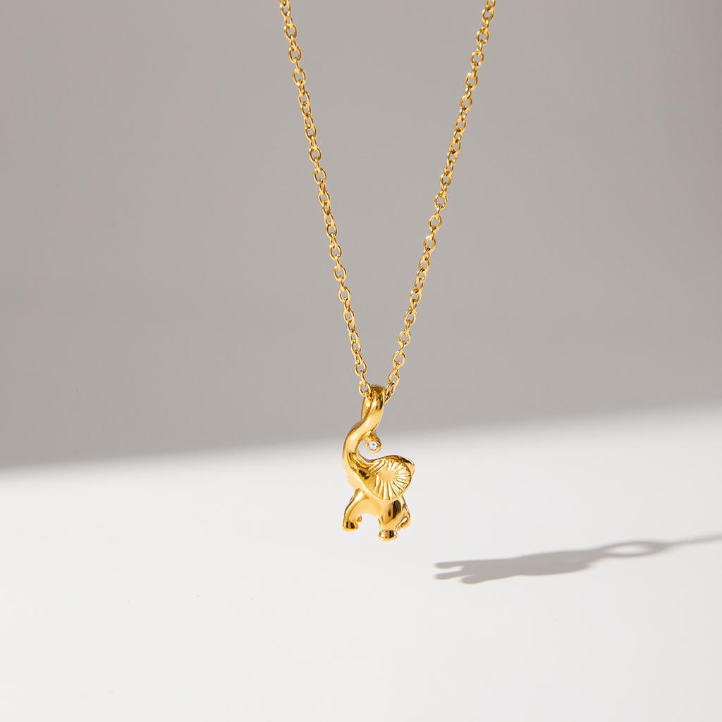 Youthway Glückselefant Anhänger Halskette Für Damen Minimalistisch Vergoldeter Edelstahl Halskette Einfacher Mode Schmuck