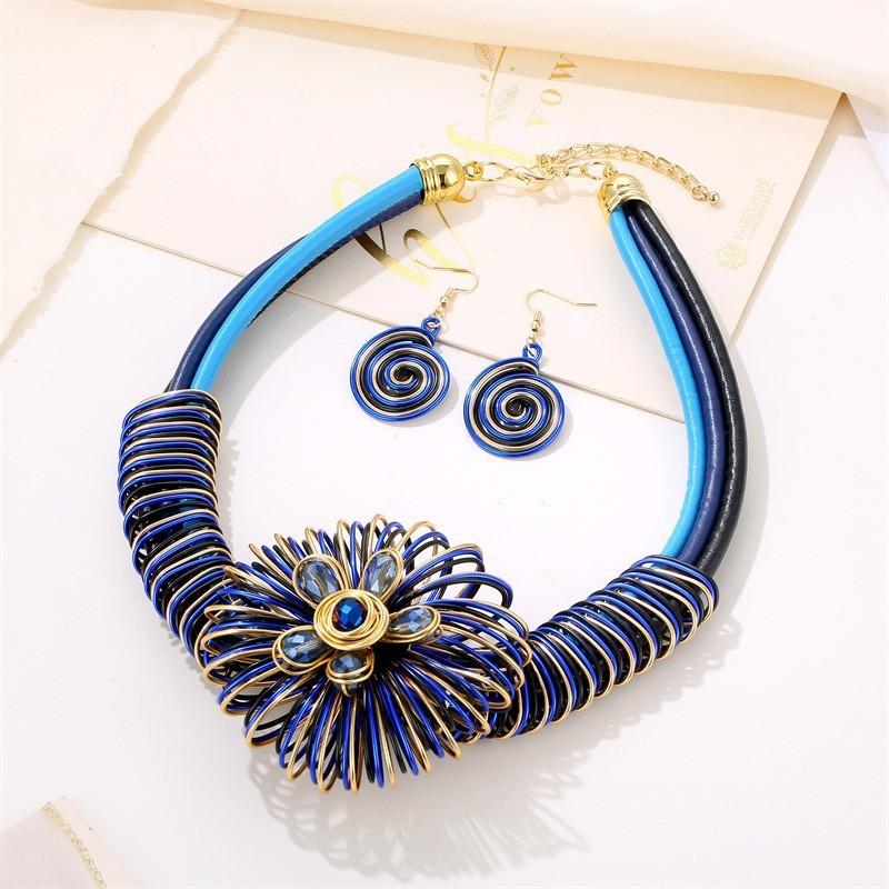 Water Crystal Modern Floral Jewelry Set With Alloy And Embossed Embedding For Spring Wear