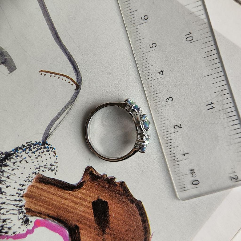 Серебряное кольцо с мистик топазом 1.075ct, вес изделия 2,88 гр (2191322)