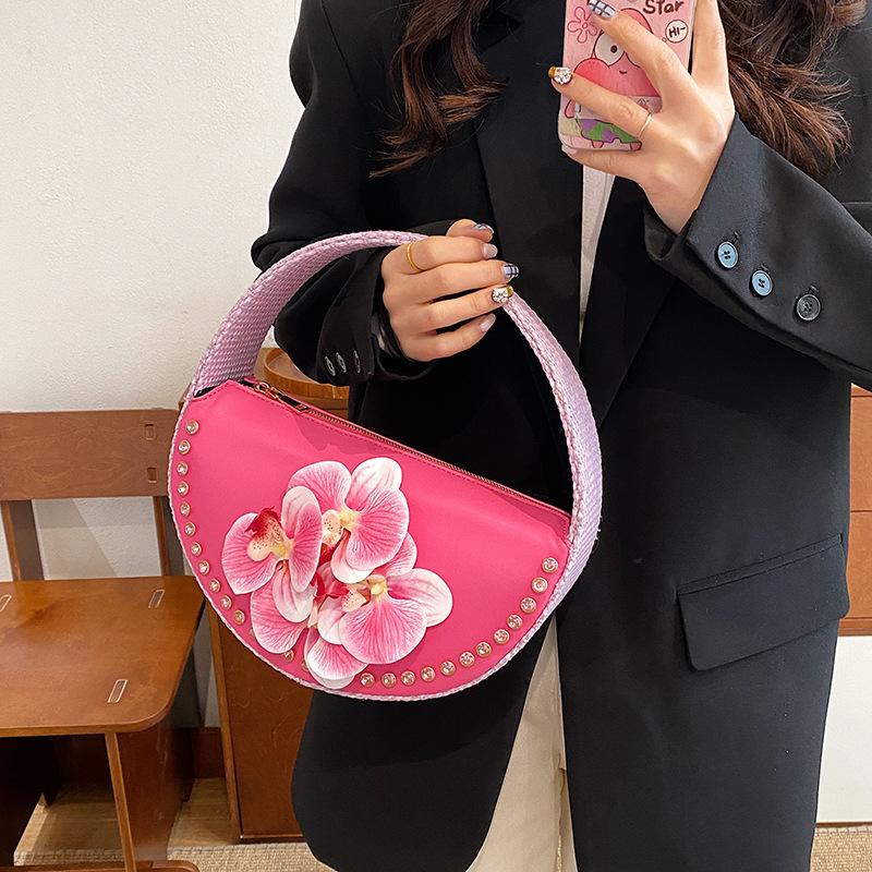 Personalized and Creative Small Bag Women's 2025 New Chinese Style Literary Flower Trend Versatile Chain Hand Carry Dinner Bag
