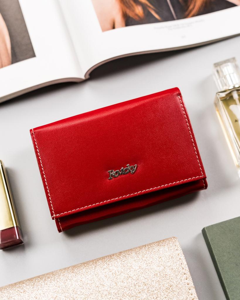 Women's leather wallet with snap closure - Rovicky