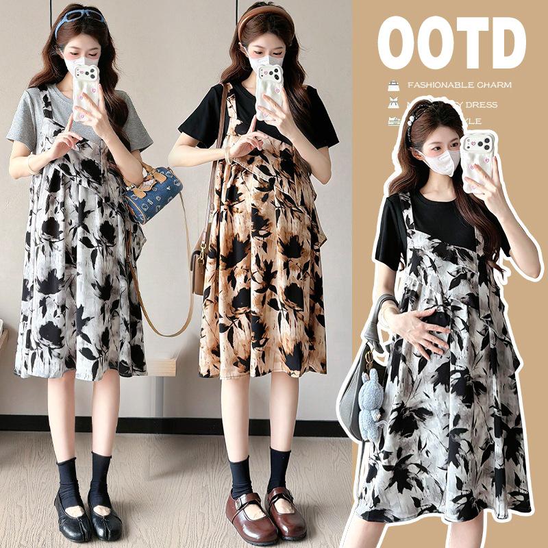 Spring 2026 Plus Size Maternity Dress: Two-Piece Look