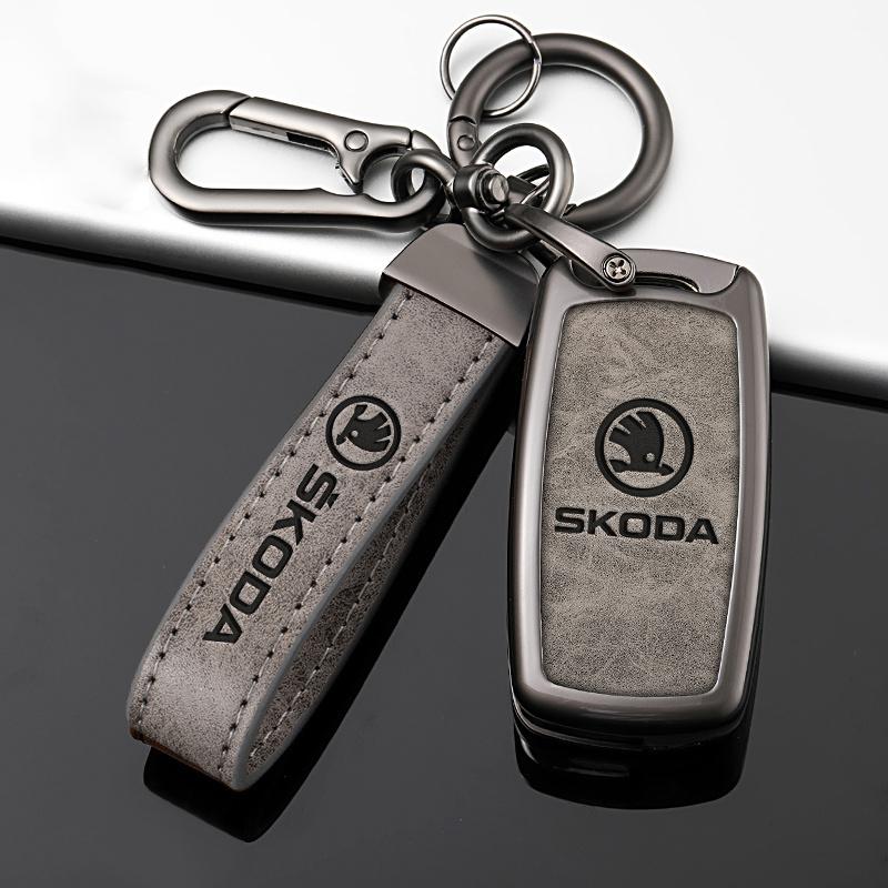 DAYB7 Car Flip Remote Key Fob Case Cover For Skoda Octavia A5 A7 Fabia Superb Kodiaq Karoq Protector Shell Bag Keychain Accessories