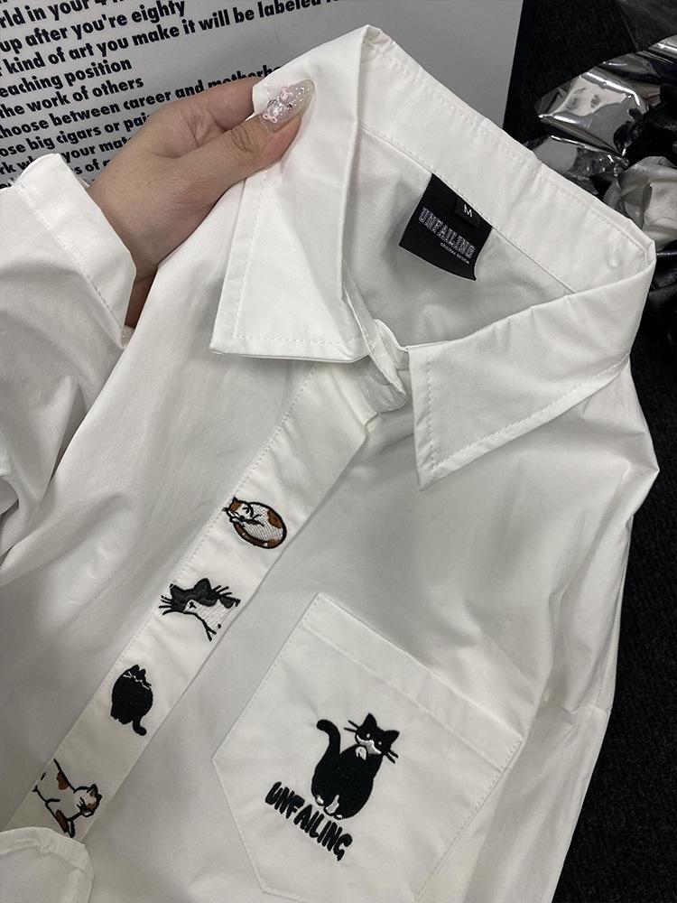 

Мужская и женская рубашка с длинным рукавом в стиле ретро преппи с вышивкой кота, лето 2025 XL белый