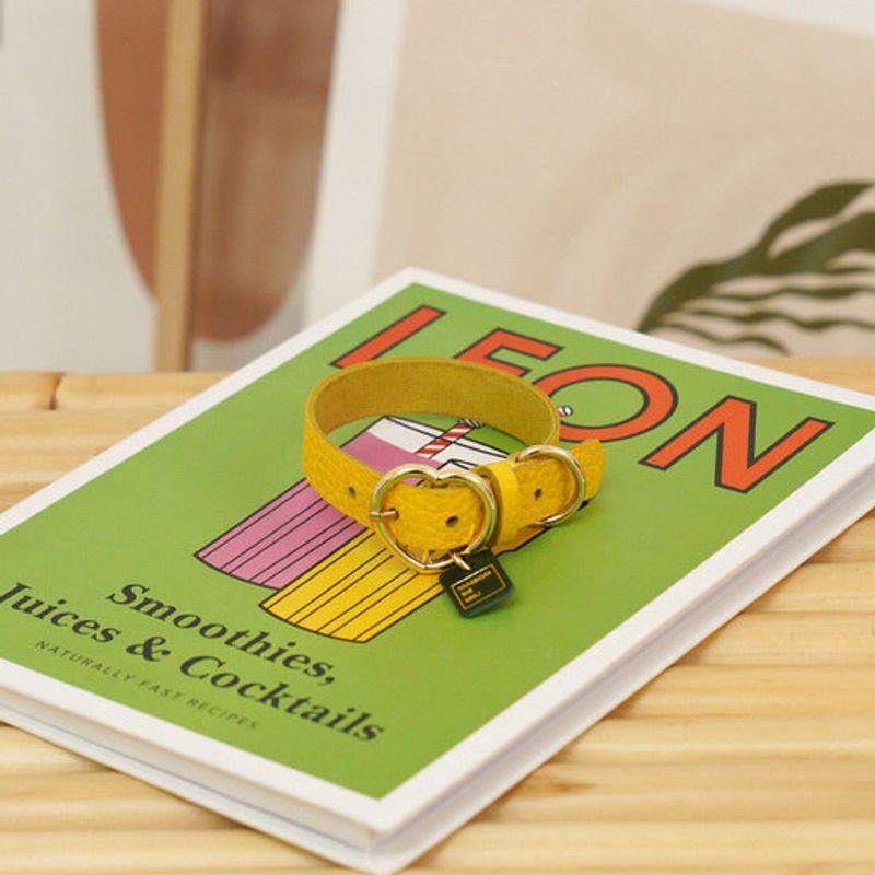 MAISON DE MIU Heart Pendant Collar - Yellow