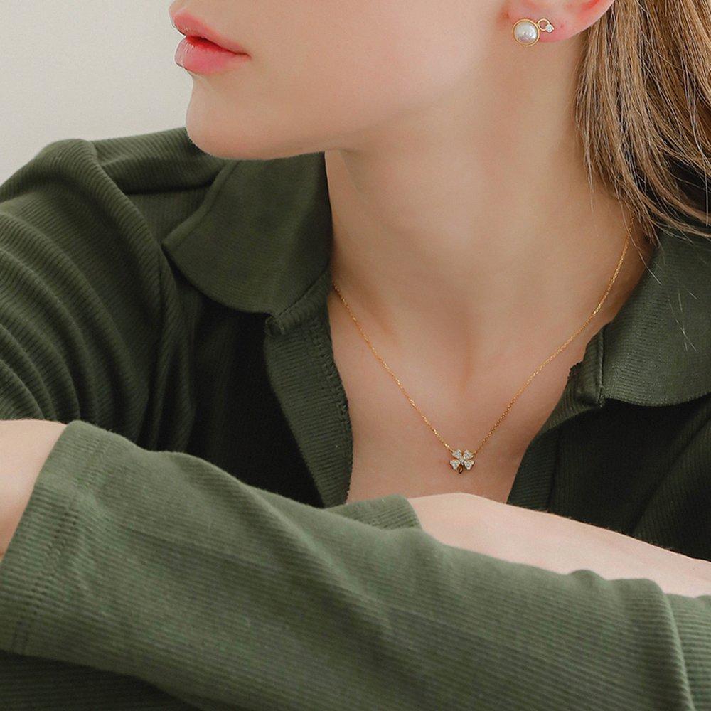 J.Lauren Gold Four-Leaf Clover Necklace N01010