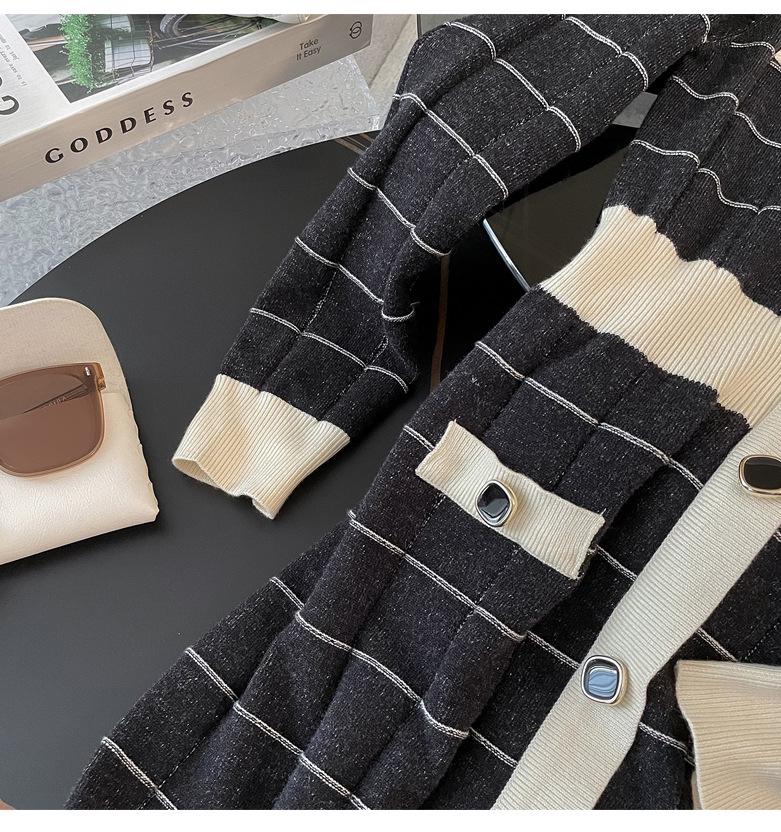 Mid-Length Winter Woolen Dress: French Hepburn Style Knit for Layering