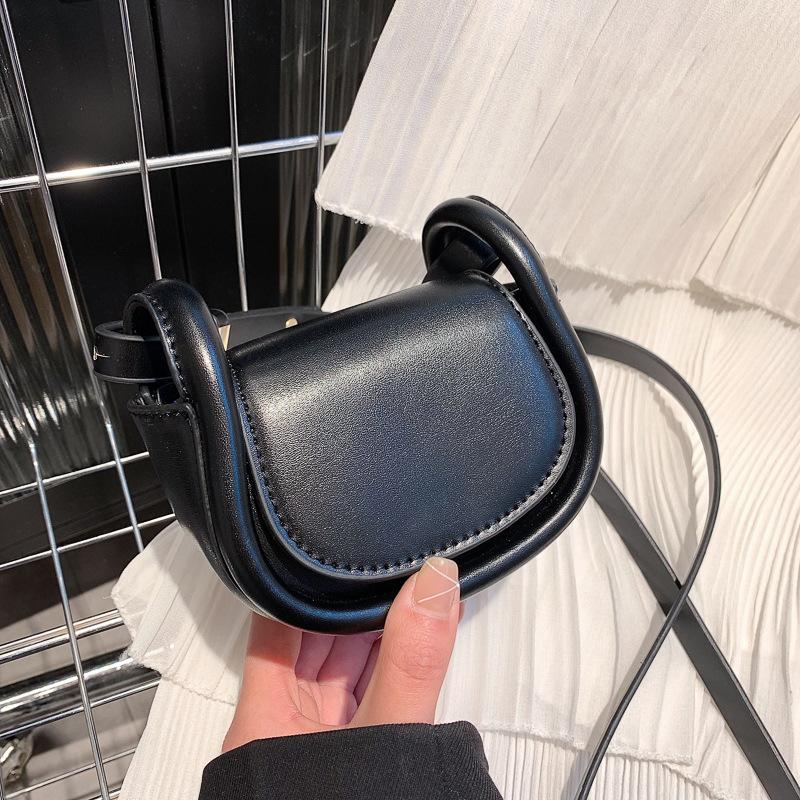 Foreign Spice Girl Mini Small Bag Women's 2025 New Fashion Advanced Sense Saddle Bag Crossbody Red Packet Earphone Bag