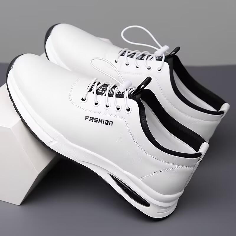 Nowe uniwersalne białe buty męskie, wygodne buty codzienne dla mężczyzn, gorąca wyprzedaż, klasyczne skórzane sneakersy męskie, oddychające buty do chodzenia dla mężczyzn