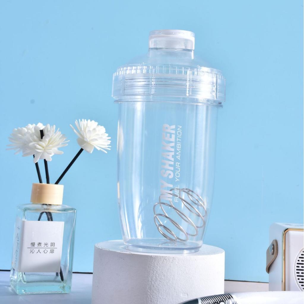 Water bottle student sports fitness protein powder water cup 100ml milkshake cup high value plastic shaking cup kettle