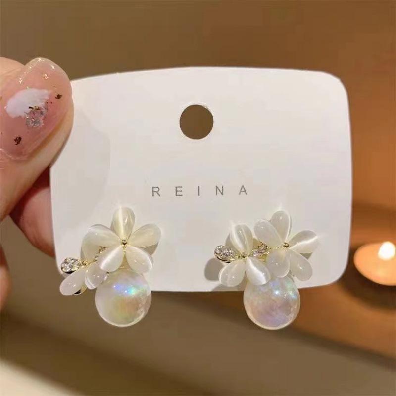

2024 Trendy Minimalist Pearl & Cat s Eye Stone Silver Earrings