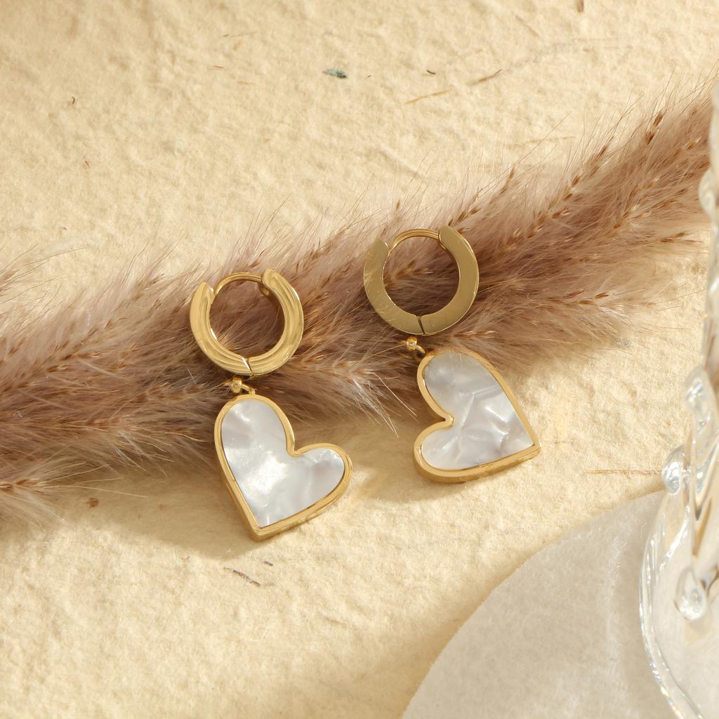 Pendentif Love Beimu pour dames boucle d'oreille dorée tendance style minimaliste adaptée aux fêtes de bijoux boucles d'oreilles pour un usage quotidien