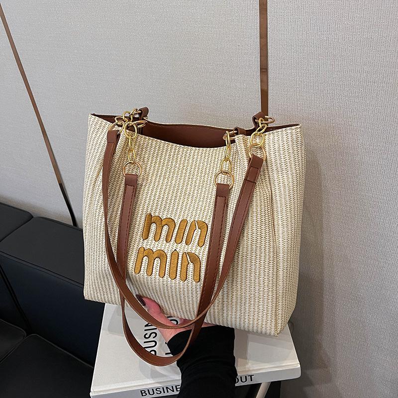 

Niche retro denim tote bucket bag women s 2025 new fashion handbag contrasting color large-capacity shoulder women s bag