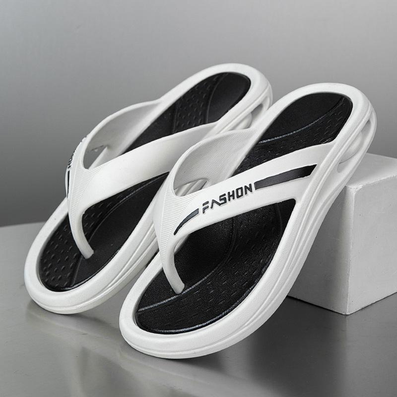 Two-color flip-flops men's summer new brand beach sports and leisure slippers home pinch splint shoes sandals