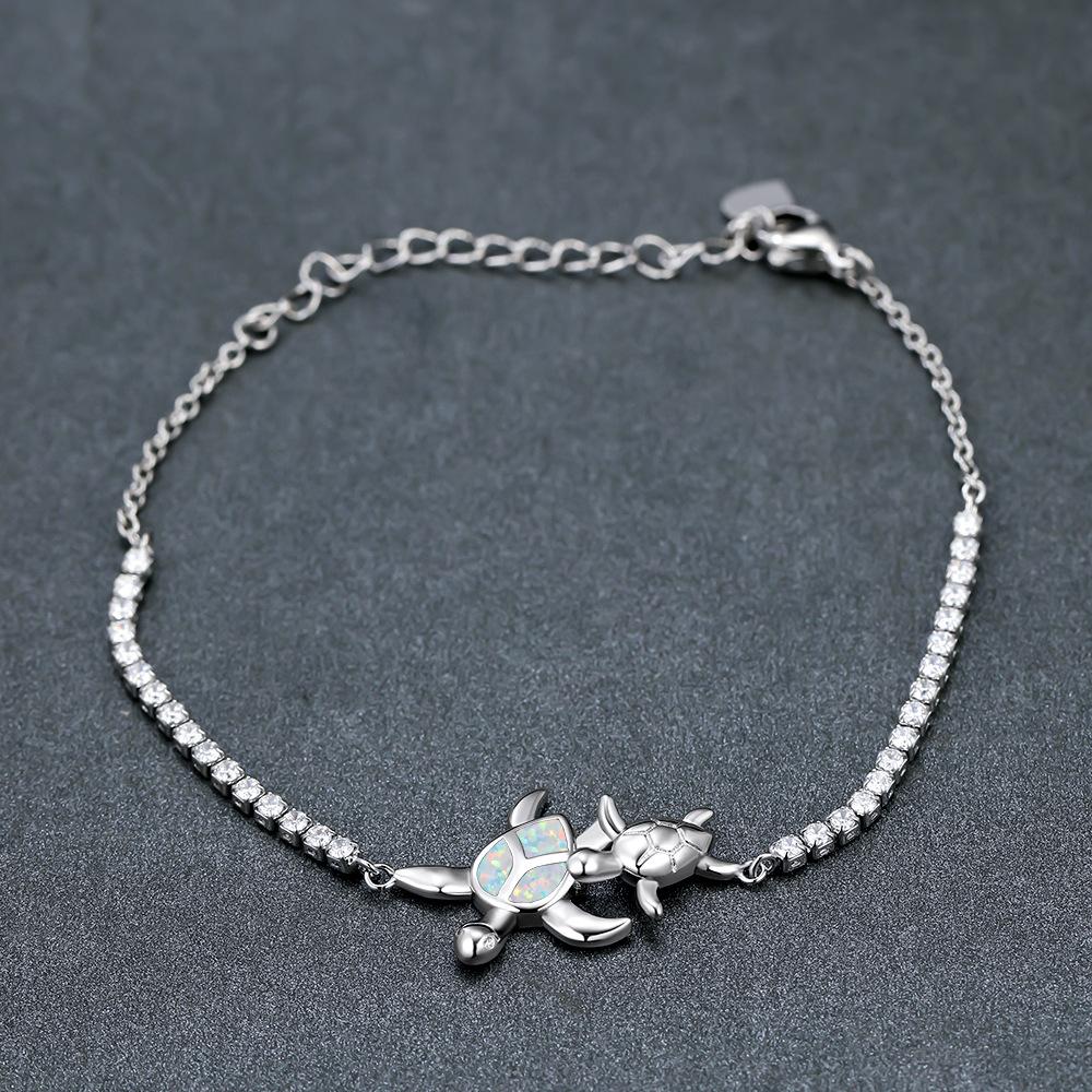 Rose Gold Two Turtles Set with Diamonds Male Shrimp Button Womens Personalized and Versatile Bracelet