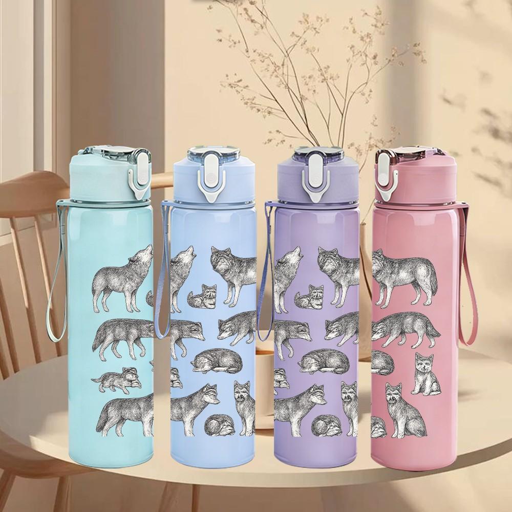 1PC Wolf Pack Silhouette Art 750ml Color Plastic Sports Water Bottle Leakproof Flip Straw Lid Suitable for Sports Office Home Use