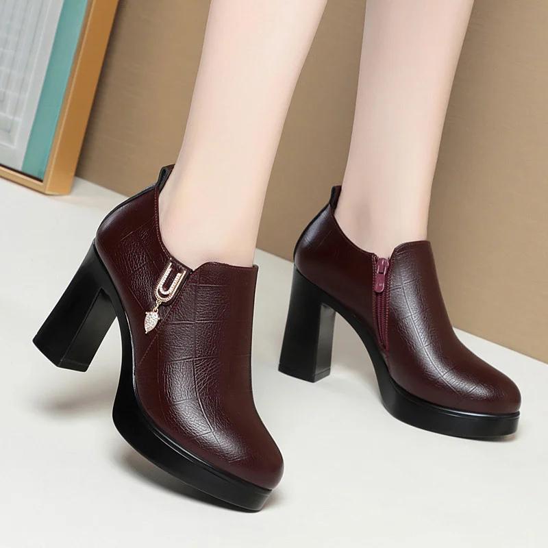 Chaussures Confortables Bouche Profonde Cuir Souple Antidérapantes Plateforme Printemps 2026 Escarpins Bloc Noir pour Femmes Chaussures de Bureau Mère