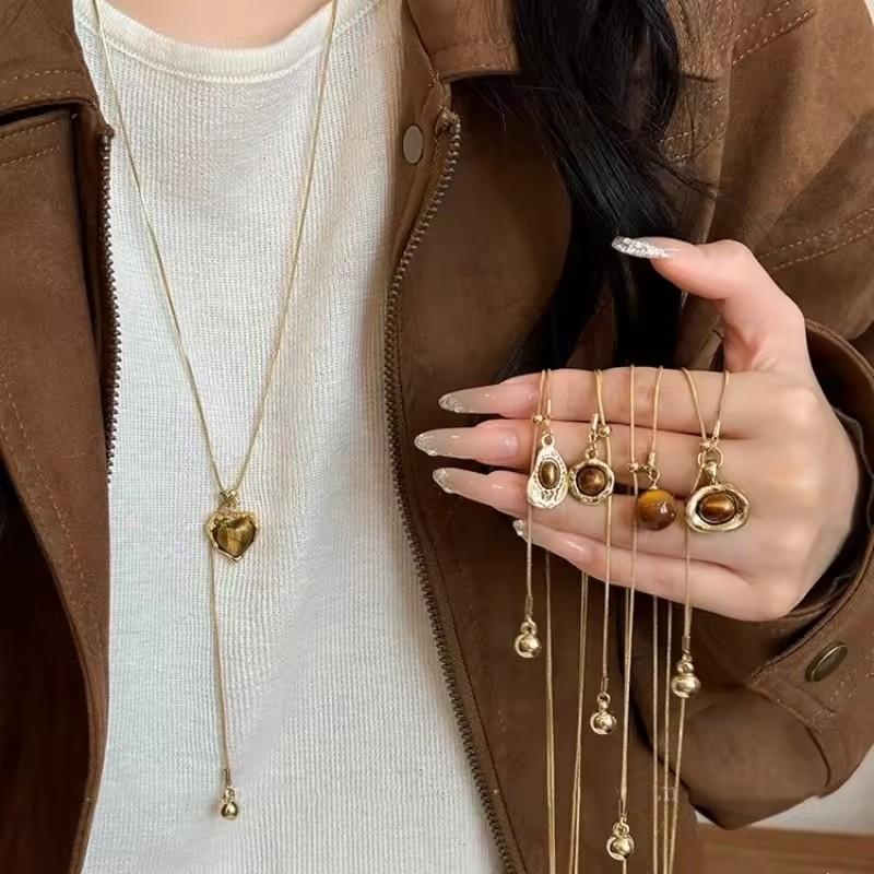 Fashion Brown Stone Sun Geometry Pendant Long Snake Chain Necklace Jewelry For Women New Vintage Charm Jewelry Gifts