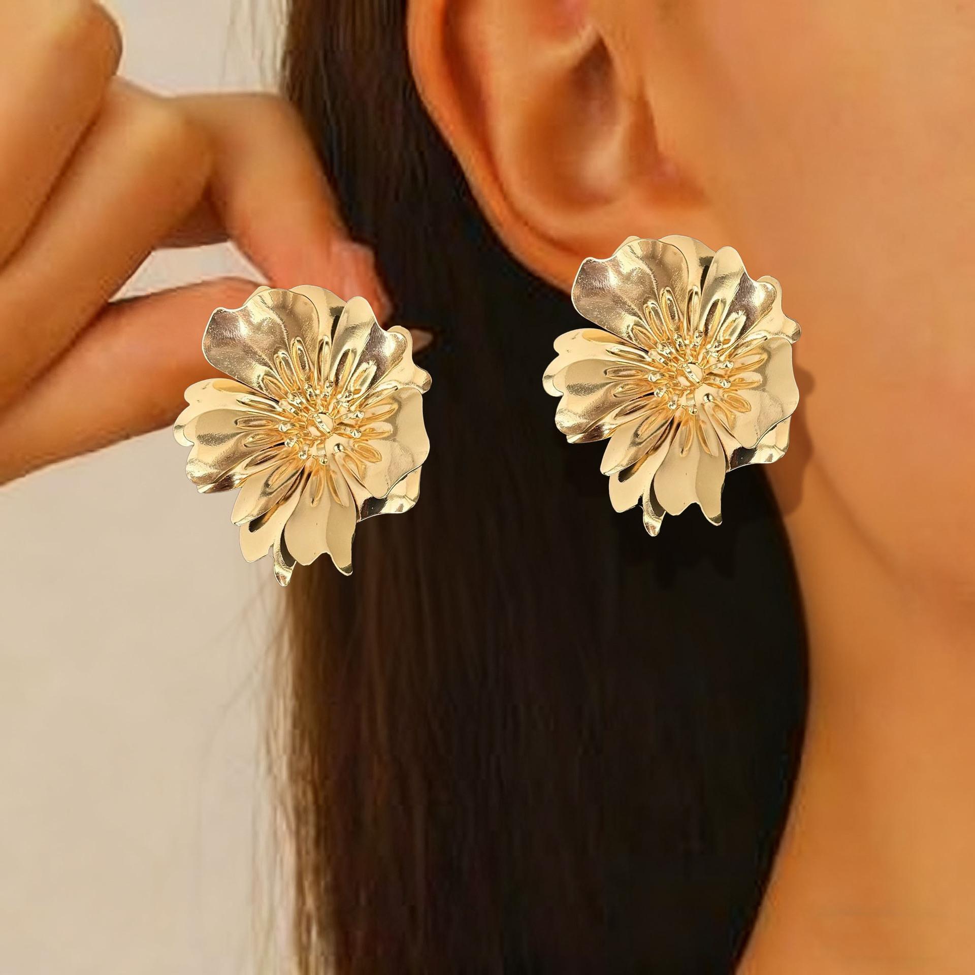 Ветряные металлические преувеличенные серьги-гвоздики с цветами ретро большие серьги с пайетками женские серьги холодного ветра крест