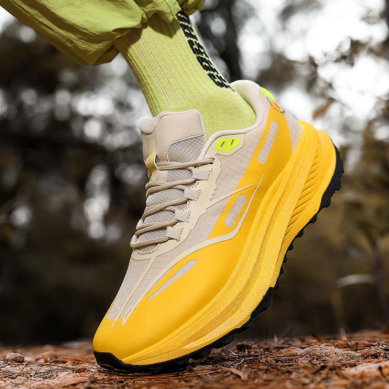 Outdoor Hiking sneakers running cross-country non-slip wear-resistant Men shoes four season breathable light casual sports shoes