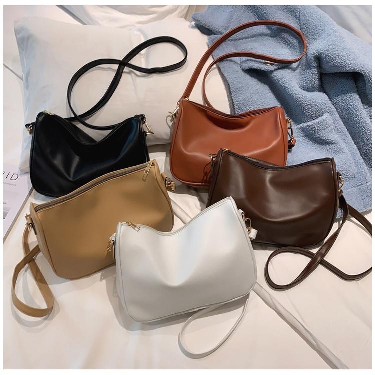IELGY Spring And Summer Small Bag Female Niche Design Fashion Wild Foreign Style Capacity Trend Shoulder Messenger Bag