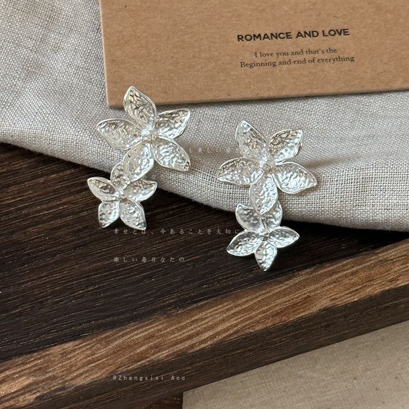 Texture pleated double-layer flower stud earrings women's light luxury personality unique fashion trend commuting versatile earrings earrings