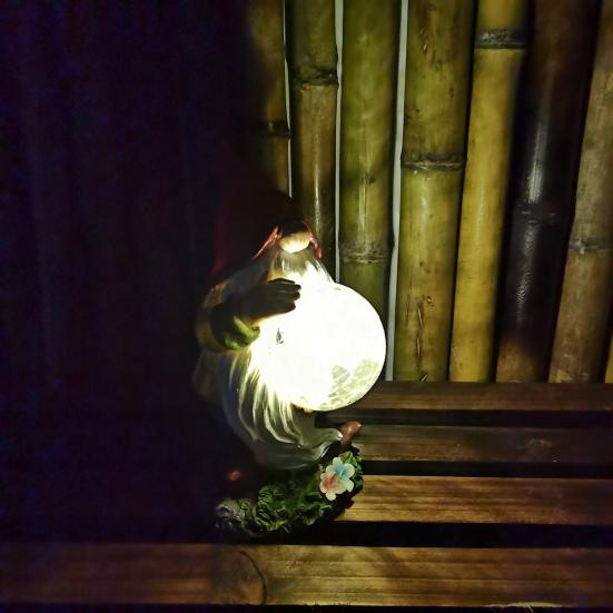 Gnome Statue with Glowing Crack Ball Solar Lights Resin Colorful Dwarf Figurine Ornaments Weatherproof Gnome