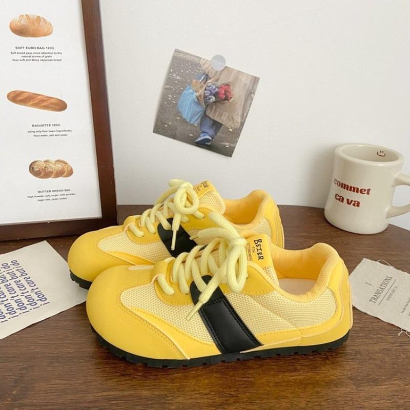 

2025 Summer New Women s Mesh Breathable A-Gan-Inspired Sneakers - Round Toe Chic Quirky Design White Casual Sports Shoes 39 рожевий