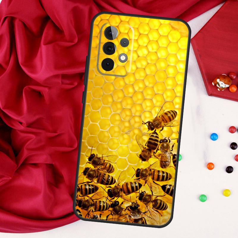 Golden Honeycomb Honey Bee For Samsung Galaxy A52 A32 A22 A54 A14 A16 A26 A36 A56 A55 A35 A05 A06 A15 A53 A33 A13 Case