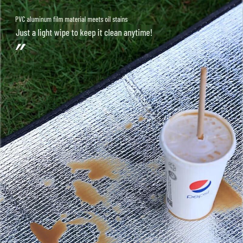 Wolf Walker Outdoor Double-Sided Picnic Mat