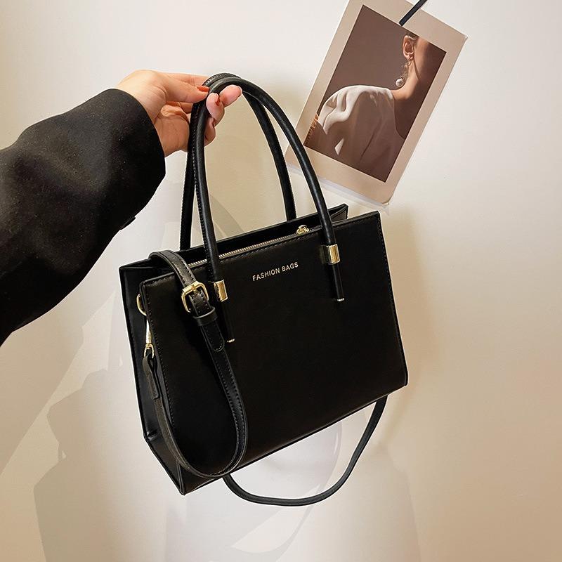 Red Bridal Wedding Bag Women's New Feeling Handbag Women's Wedding Large-capacity Wedding Bag Mother Bag